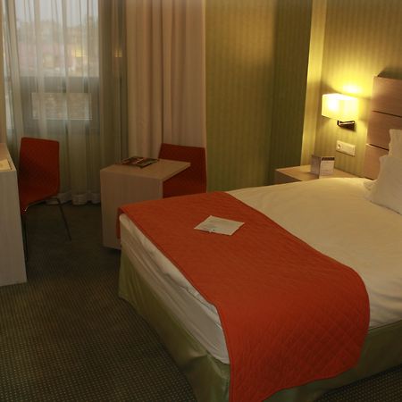 Hotel Golden Tulip Ana Tower Sibiu Exterior photo