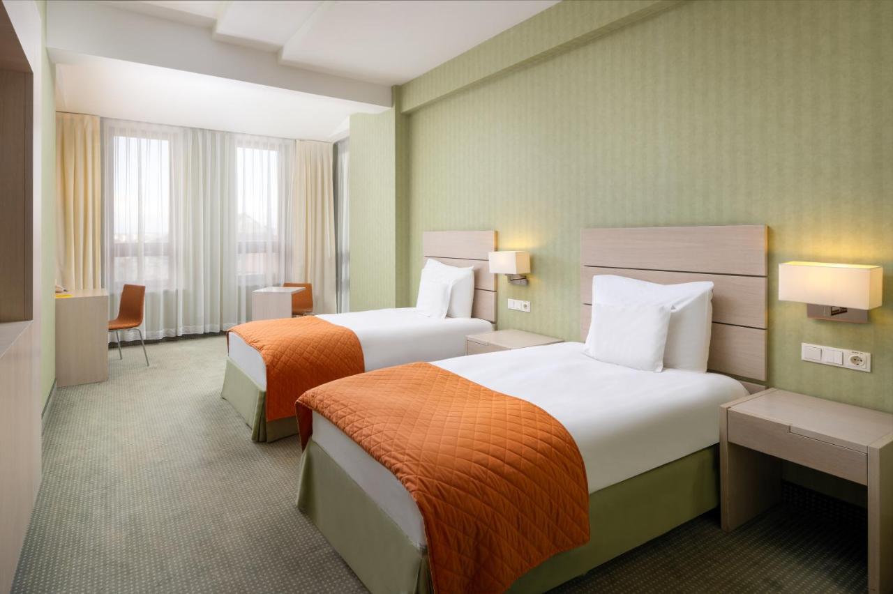 Hotel Golden Tulip Ana Tower Sibiu Exterior photo
